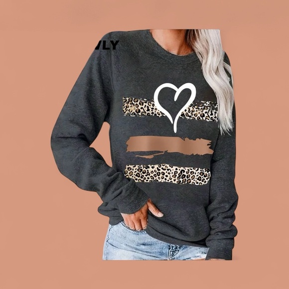 Charcoal Gray Heart Print Long Sleeve Top NWOT - Picture 1 of 1